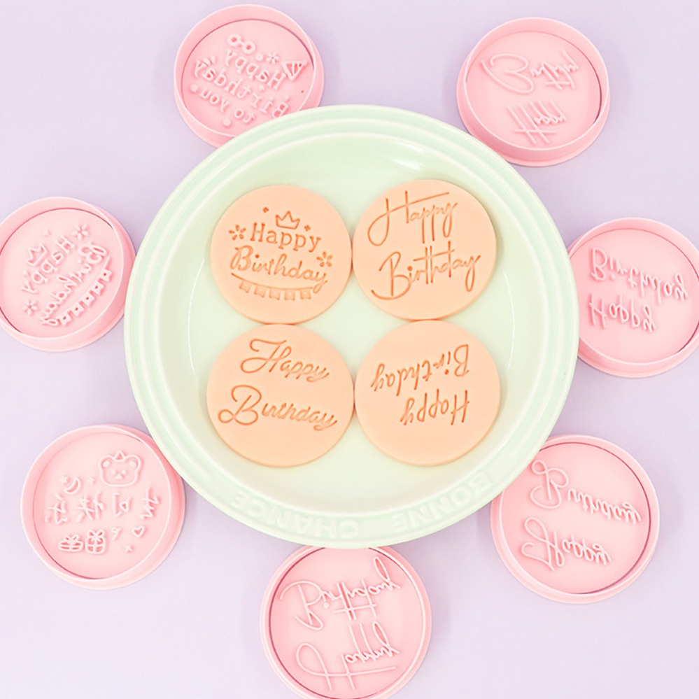 Emporte-pièces Joyeux Annivers - Kitchen Baking Supplies avis et prix